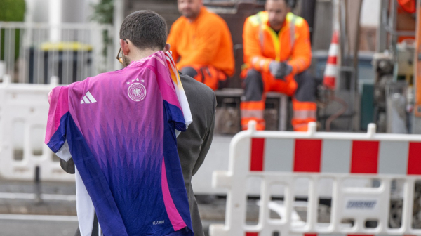 Nemci na EURO u roze dresovima – "u ime različitosti i novih generacija navijača"