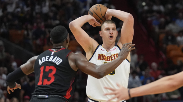 Neprocenjiv odgovor NBA analitičara: "Jokić je na klupi" VIDEO