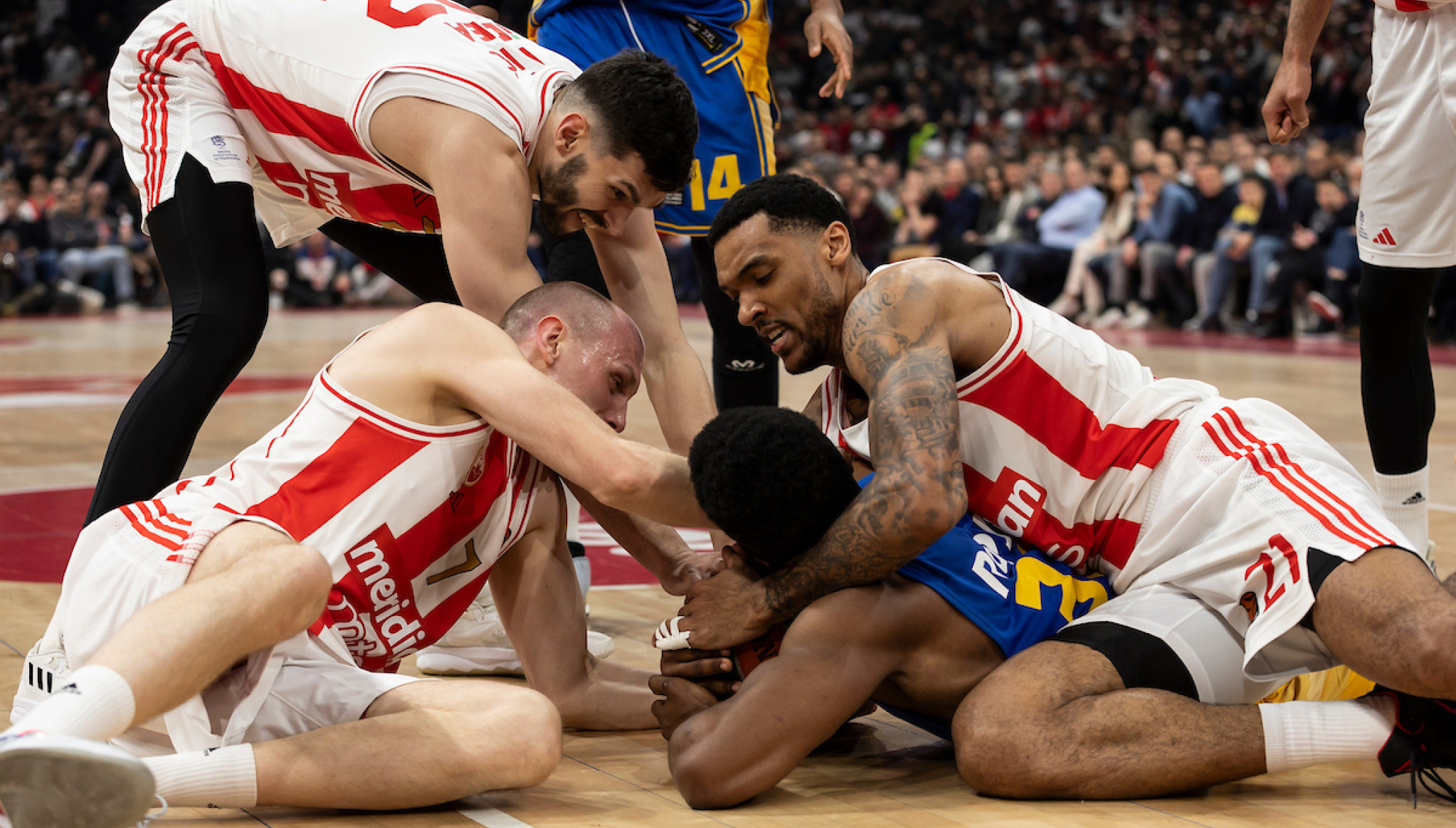 Peti poraz u nizu Zvezde; Jago doživeo potres mozga; Sferopulos: Jako mi je žao