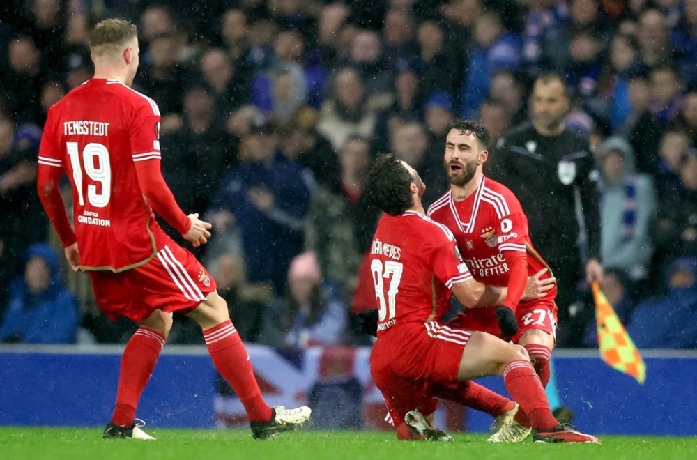 Benfika osvojila "Ajbroks" – Vest Hem "petardom" po Frajburgu