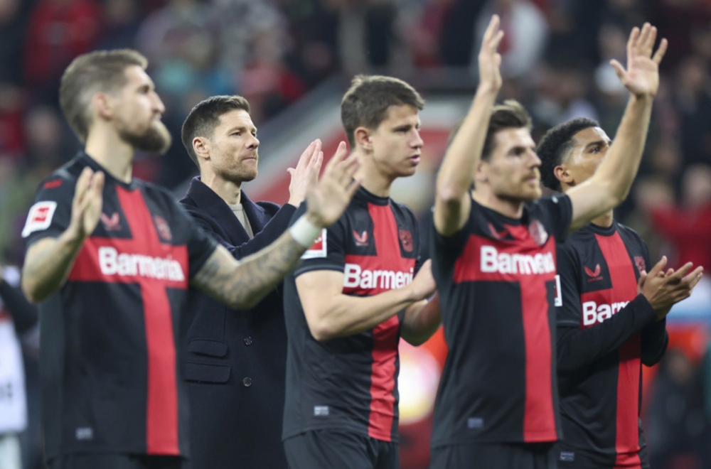 Bajer u 97' od 0:2 do 3:2 – "Enfild" upoznao Birmančevića, Liverpul brojao do 11