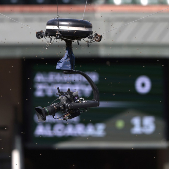 Pčele razbesnele Alkarasa – Španac "pomeo" Zvereva VIDEO