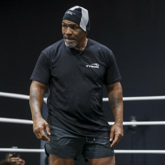 Tajson je "zver" i u 57. godini VIDEO