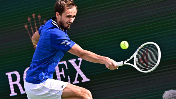 Medvedev ismevao Runea, pa preokrenuo VIDEO