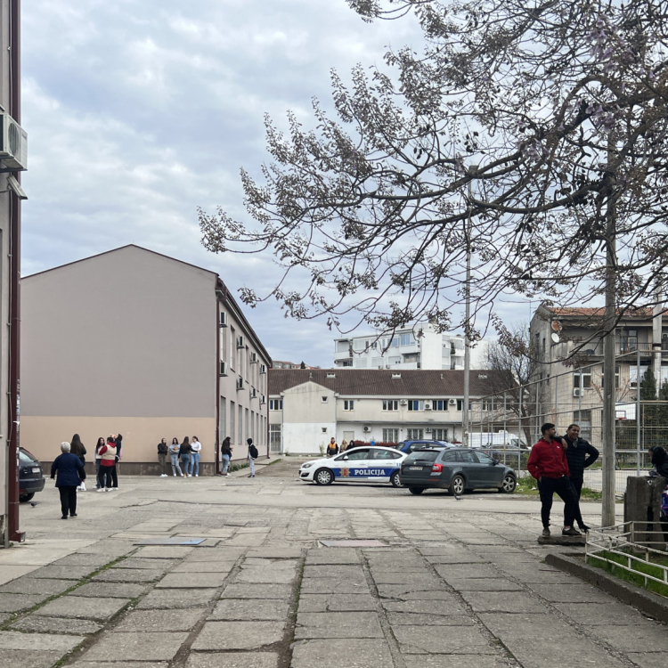 Stigao preteći mejl: Sve se otkazuje FOTO