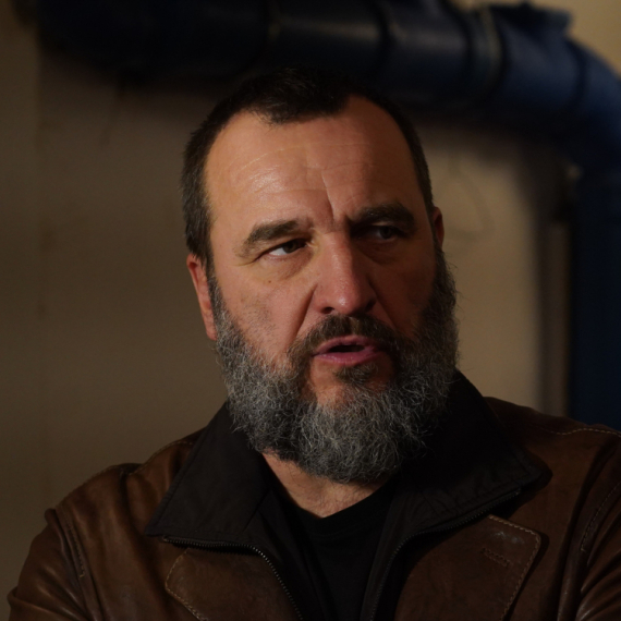 Nenad Jezdić prekinuo predstavu, pa održao govor: "Nisam mogao da izdržim, oprostite mi" VIDEO