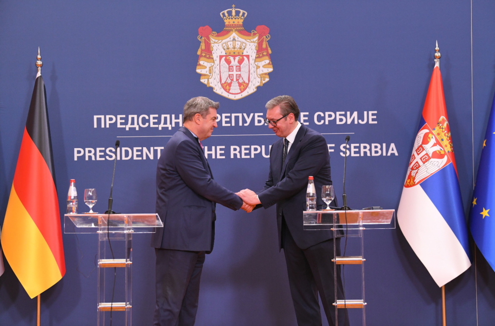 Specijalan poklon za Zedera: Evo šta će poneti iz Beograda FOTO