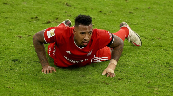 Javila se majka poznatog fudbalera: "Moj sin godinama zlostavlja žene"