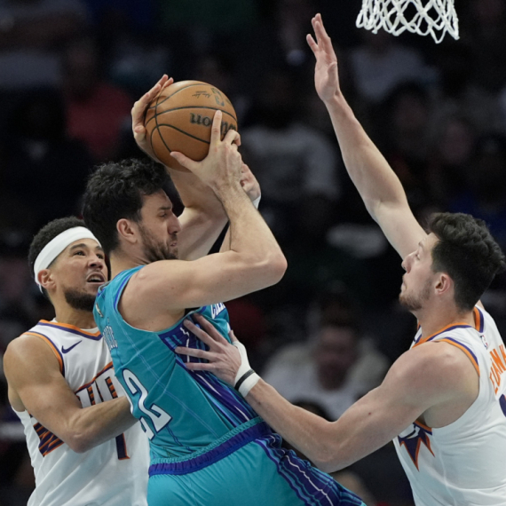 Micić "lomio zglobove" Durentu  VIDEO