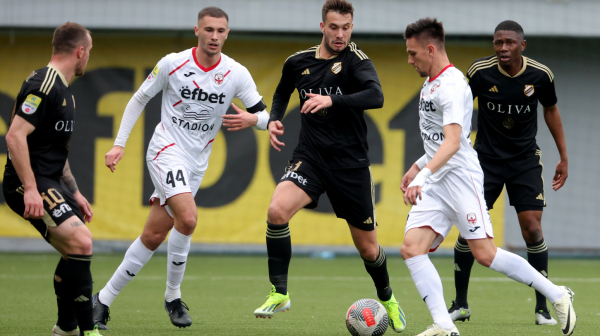 Novi kiks Čukaričkog – sin Vladana Milojevića isključen posle 30 sekundi u igri