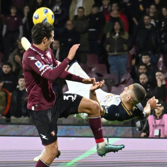 Autogol rešio "mučenje" u Salernu