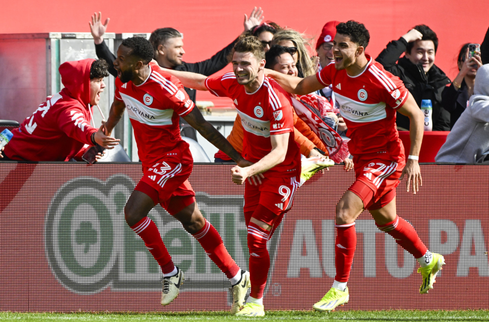 Spektakl u "vetrovitom gradu" – gol sa centra u 99' uz pomoć vetra VIDEO