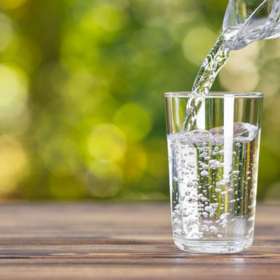 Prekomeran unos vode može biti štetan: Evo koji su simptomi