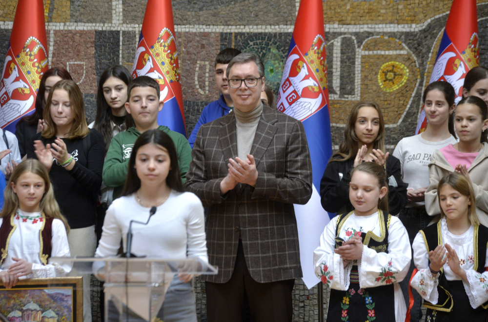 Vučić hosts children from Kosovo: "Serbia is always with you, you'll never be alone" VIDEO
