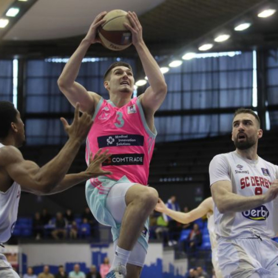 Mega bolja od "studenata"