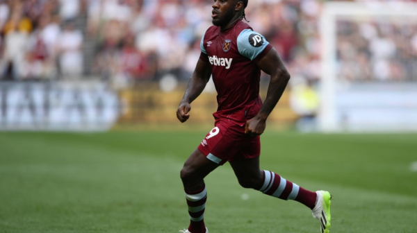 VAR spasio Aston Vilu – podela bodova u Londonu