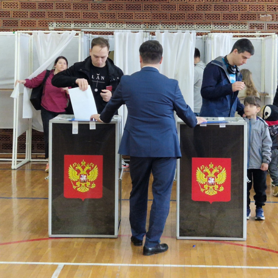 Zatvorena biračka mesta u Moskvi; Putin na korak od petog mandata?