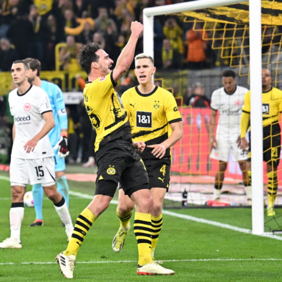 Borusija Dortmund posle preokreta bolja od Ajntrahta