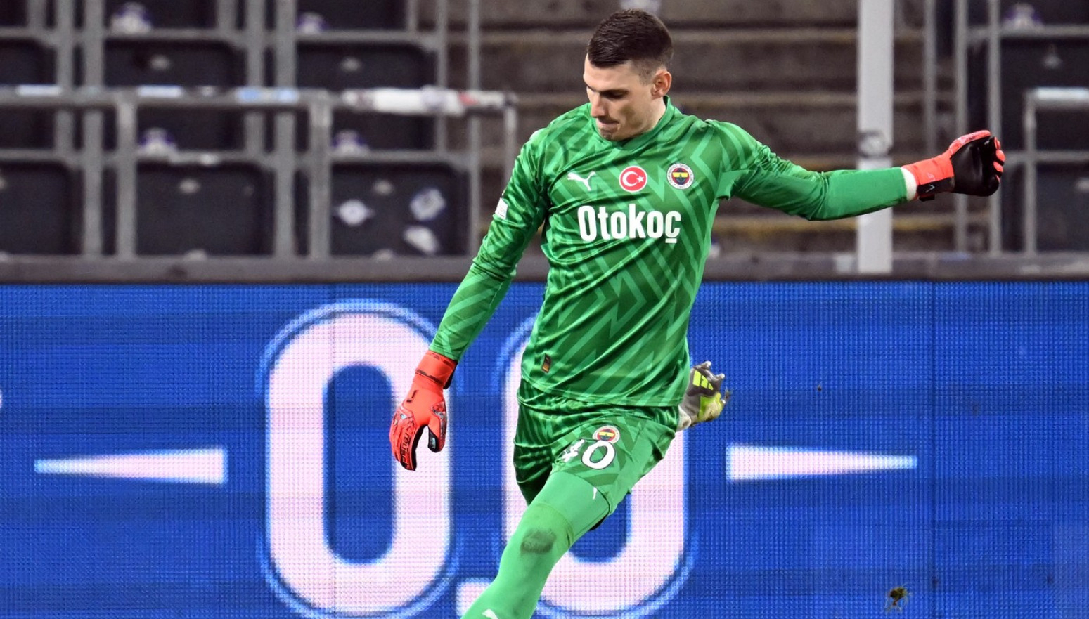 Navijač udario Livakovića – turski ministar pokrenuo potragu za napadačem