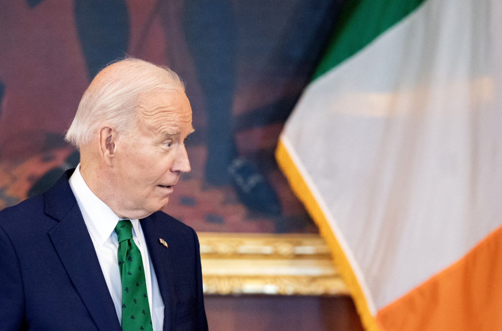 "Izgleda da se tužna šala o ludom Bajdenu pretvara u zastrašujuću stvarnost"