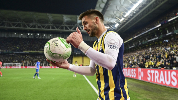 Tadić oduševio turske ultrase VIDEO