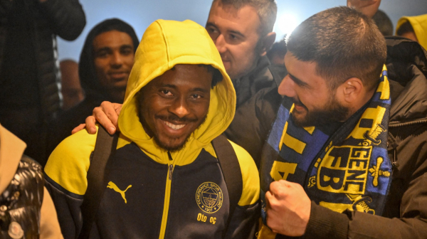 Tadićev saigrač heroj: Jurišao na huligane i nokautirao ih VIDEO