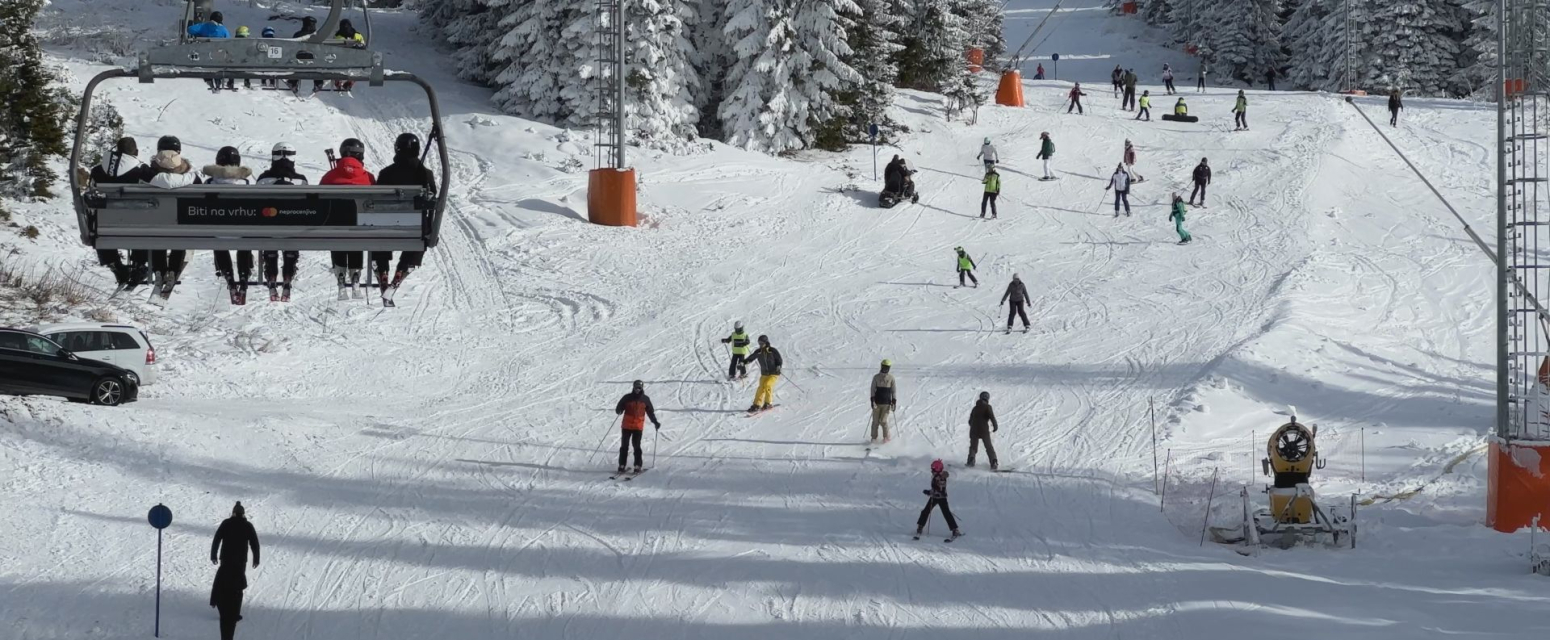 Kopaonik ponovo šokira cenama: Rezervacija stola 800.000 dinara FOTO