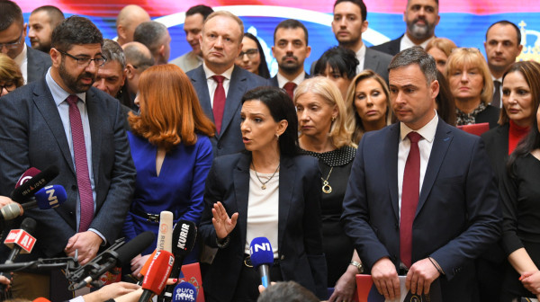 Izbori su iza ćoška, a opozicija?