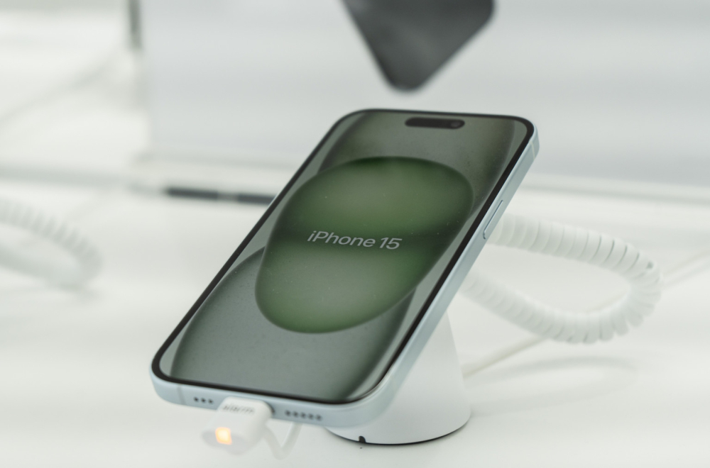 Da li Apple želi da se reši iPhone 15 serije što pre?