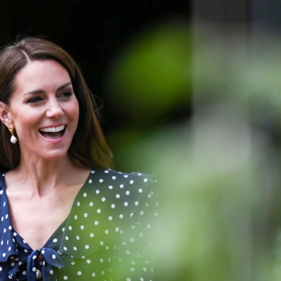 Otkrivena još jedna fotošopirana fotografija iza koje stoji Kejt Midlton FOTO