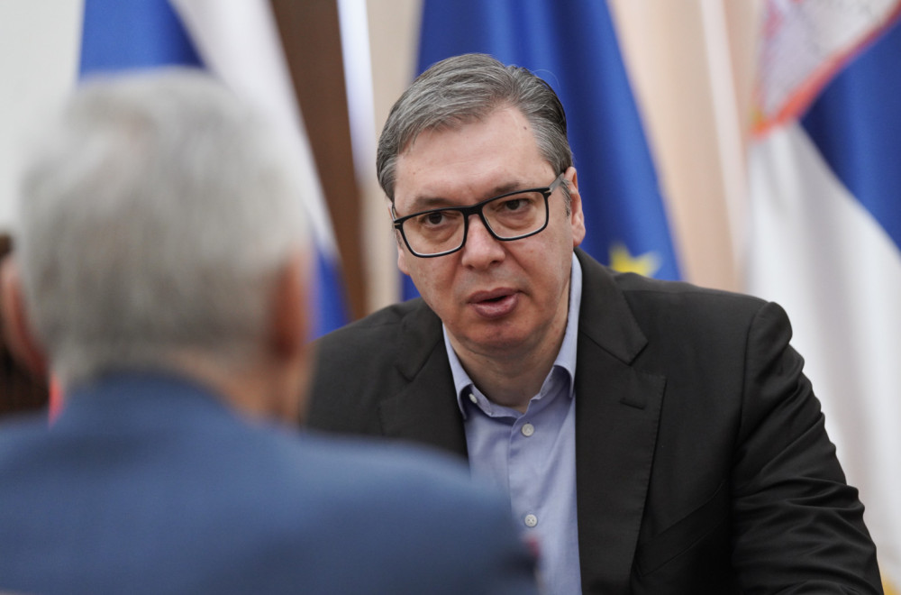 Vučić se sastao sa ruskim ambasadorom
