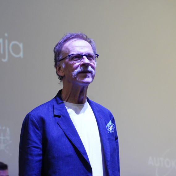 Omaž Žarku Lauševiću na 71. Martovskom festivalu: Premijera filma "Hrana za golubove"