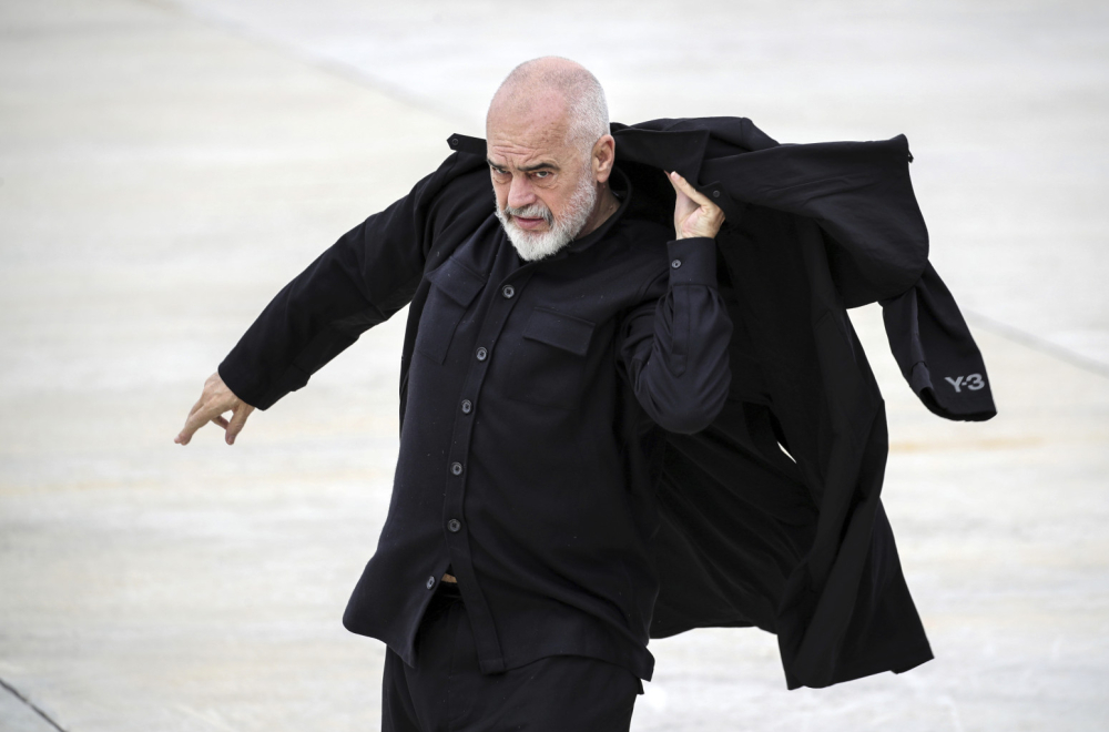 Edi Rama napravio skandal nad skandalima VIDEO