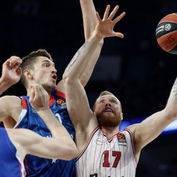 Važna pobeda Efesa – Olimpijakos pao posle skoro dva meseca