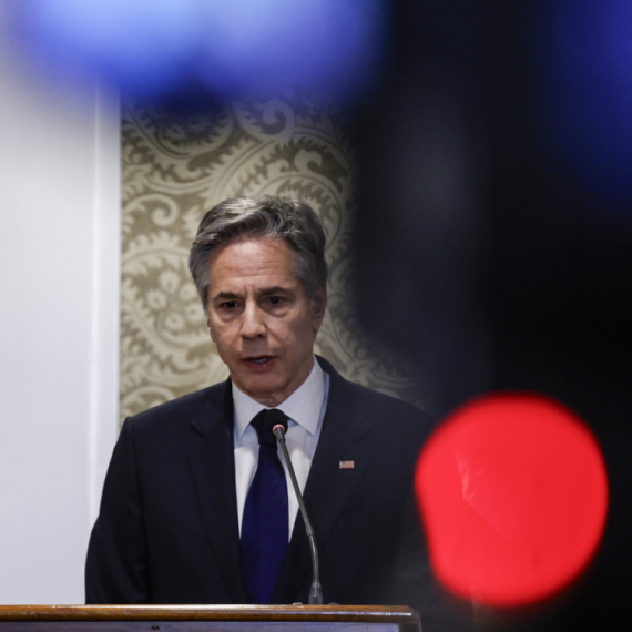 Blinken u problemu: Avion pokvaren