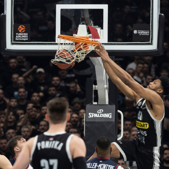 Kaminski i Kaboklo pokazali Partizanu kako do plej-ina