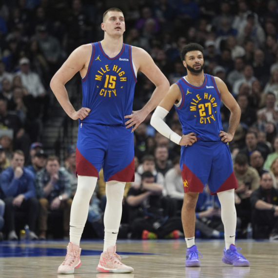 Dominacija Jokića u derbiju Zapada VIDEO