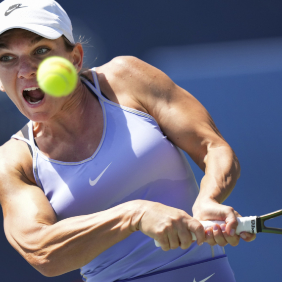 Halep se vratila posle godinu i po i priredila spektakl