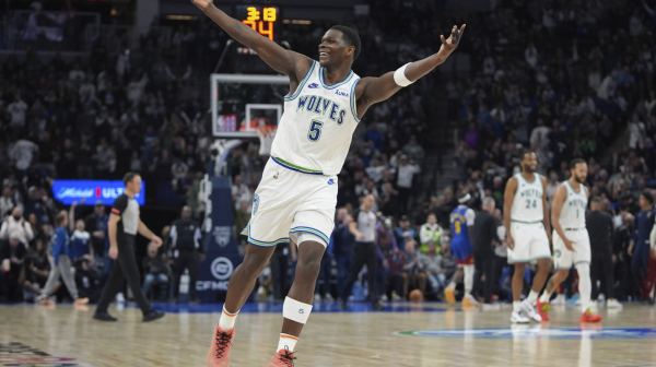 Edvards zaludeo Amerikance – porede ga sa Džordanom VIDEO