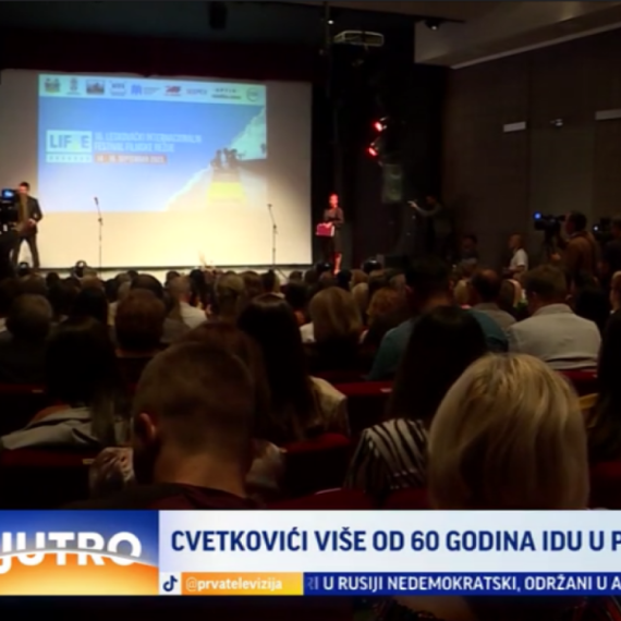 "Svaka premijera je naša": Bračni par iz Leskovca ne propušta nijednu pozorišnu predstavu VIDEO
