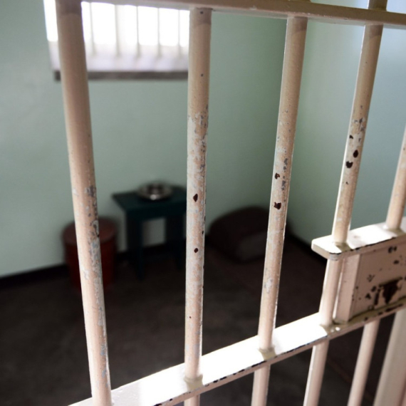 Oglasilo se tužilaštvo: Zatvorenik u Padinskoj skeli preminuo nasilnom smrću, naređeno hapšenje osumnjičenih