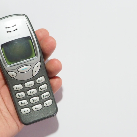 Legendarni Nokia 3210 telefon se vraća u novom ruhu