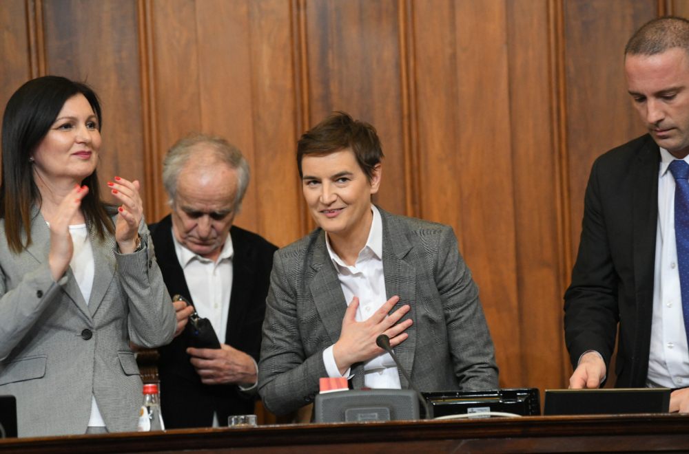 Ana Brnabić was elected Speaker of National Assembly; the opposition covered the parliament with toilet paper