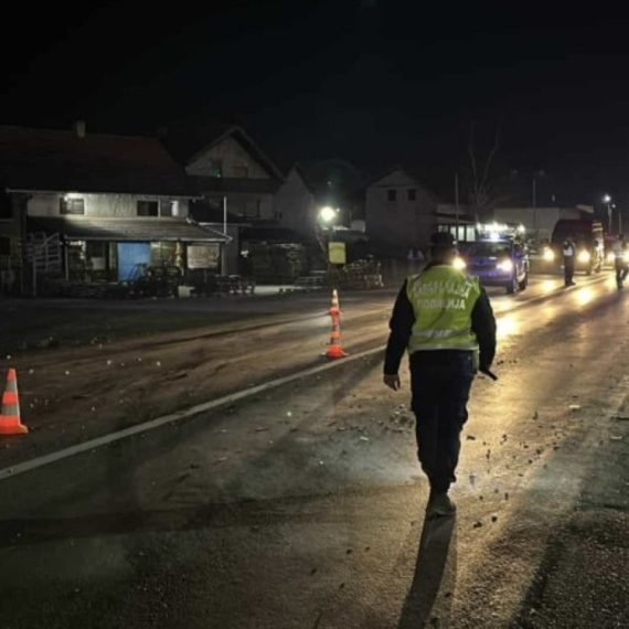 Težak udes kod Kraljeva: "Od automobila nije ostalo ništa"