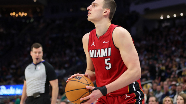 Dvocifreni Jović održao nadu Majamija