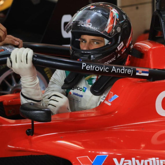 Srpski vozač u Formuli 4