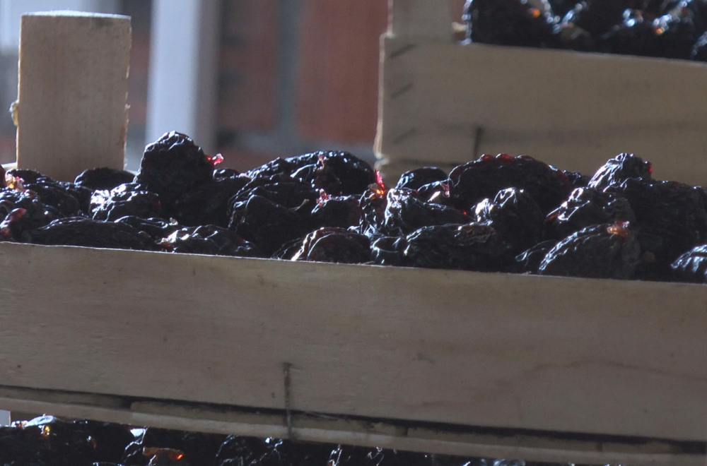 Neverovatan izum Čačana: Menja radnike, a suši čak i zalađene šljive