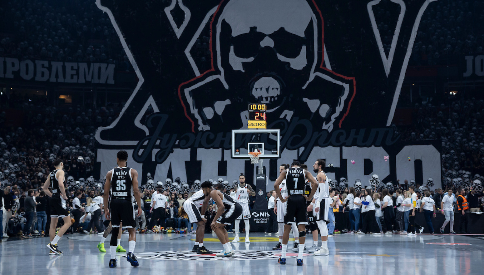 Partizan strepi zbog "grobara": Molimo vas...