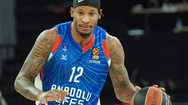 Klejburn za pobedu Efesa posle drame sa Albom