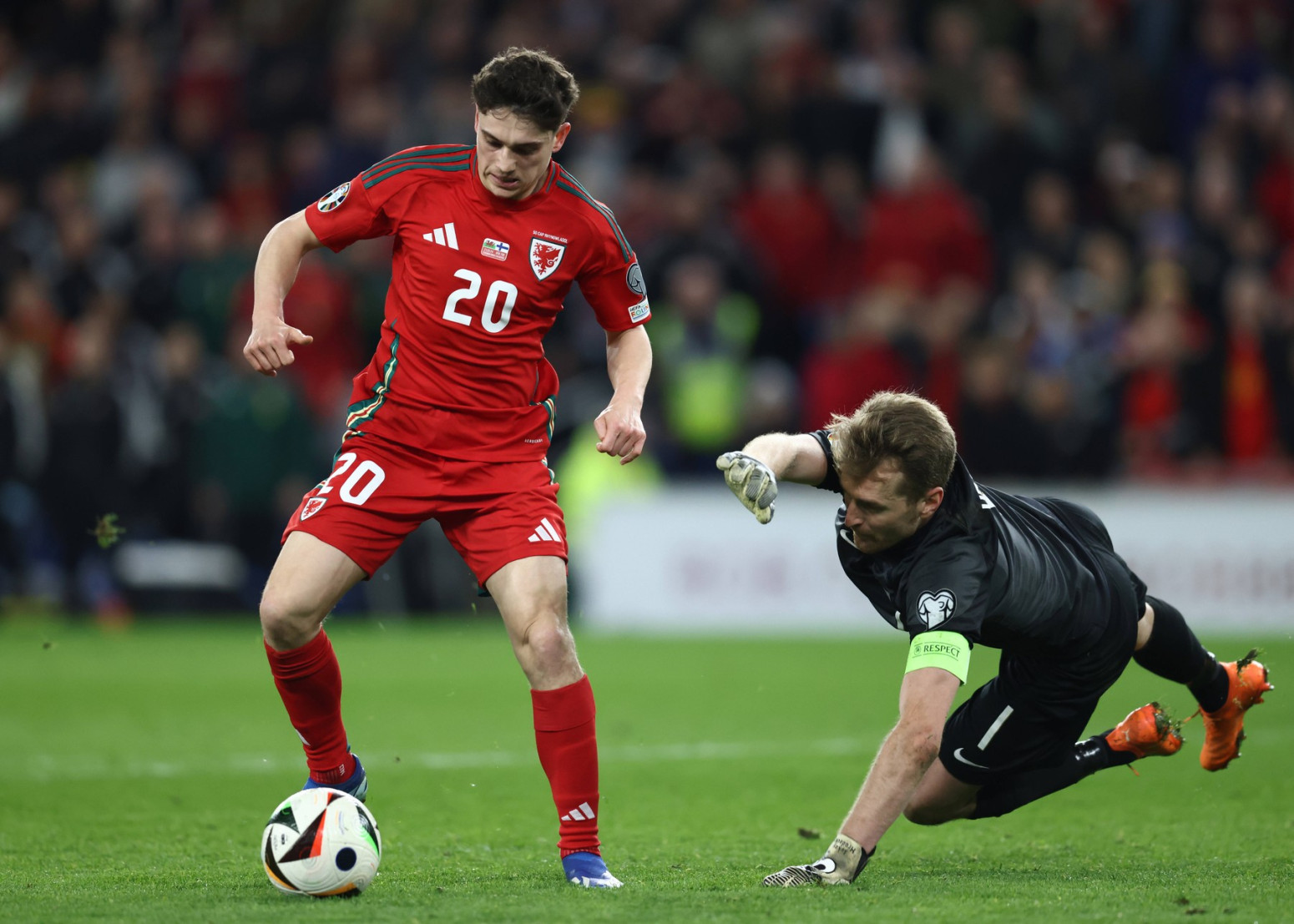 Grčka i Poljska petardom do finala plej-ofa, laka pobeda Velšana